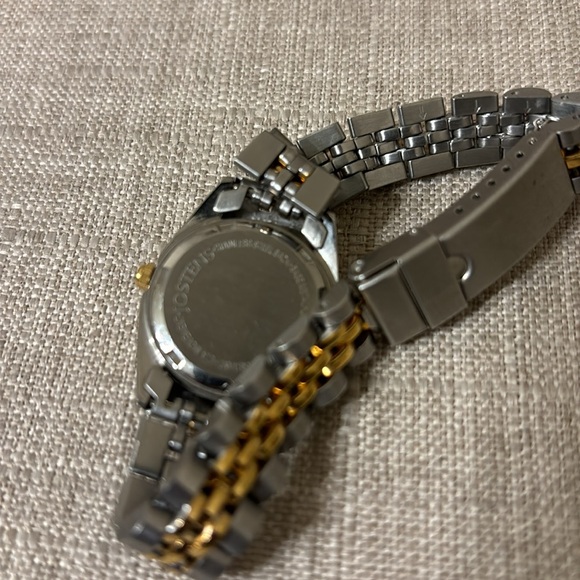 JOHN DEERE WATCH - Picture 4 of 4